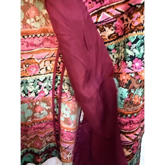 VTG Mulberry Silk Boutique Blouse with Jeweled Buttons Women's Size L - Picture 13 of 14